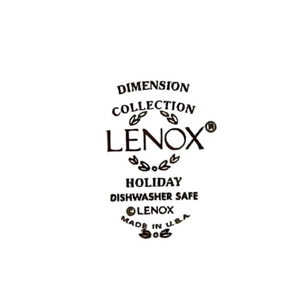 Lenox Holiday Dimension Dinner Plates Holly and Berry Ivory Gold Trim-Set of 4 - Picture 7 of 8